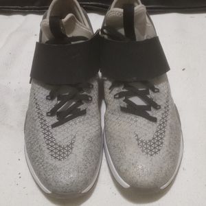 Unique Nike Zoom Training shoes